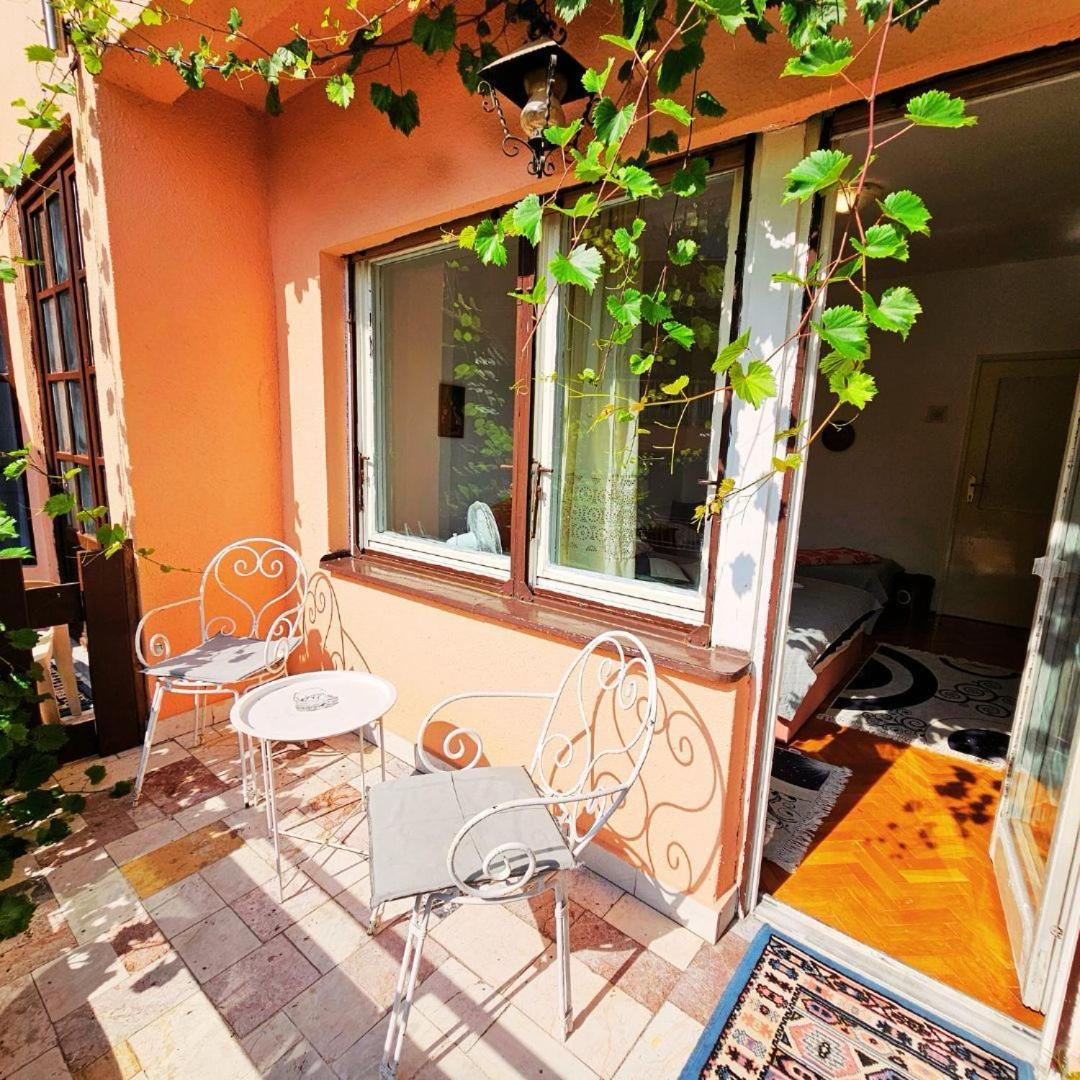 Hotel Prenociste Chardak Tuzla Exterior foto