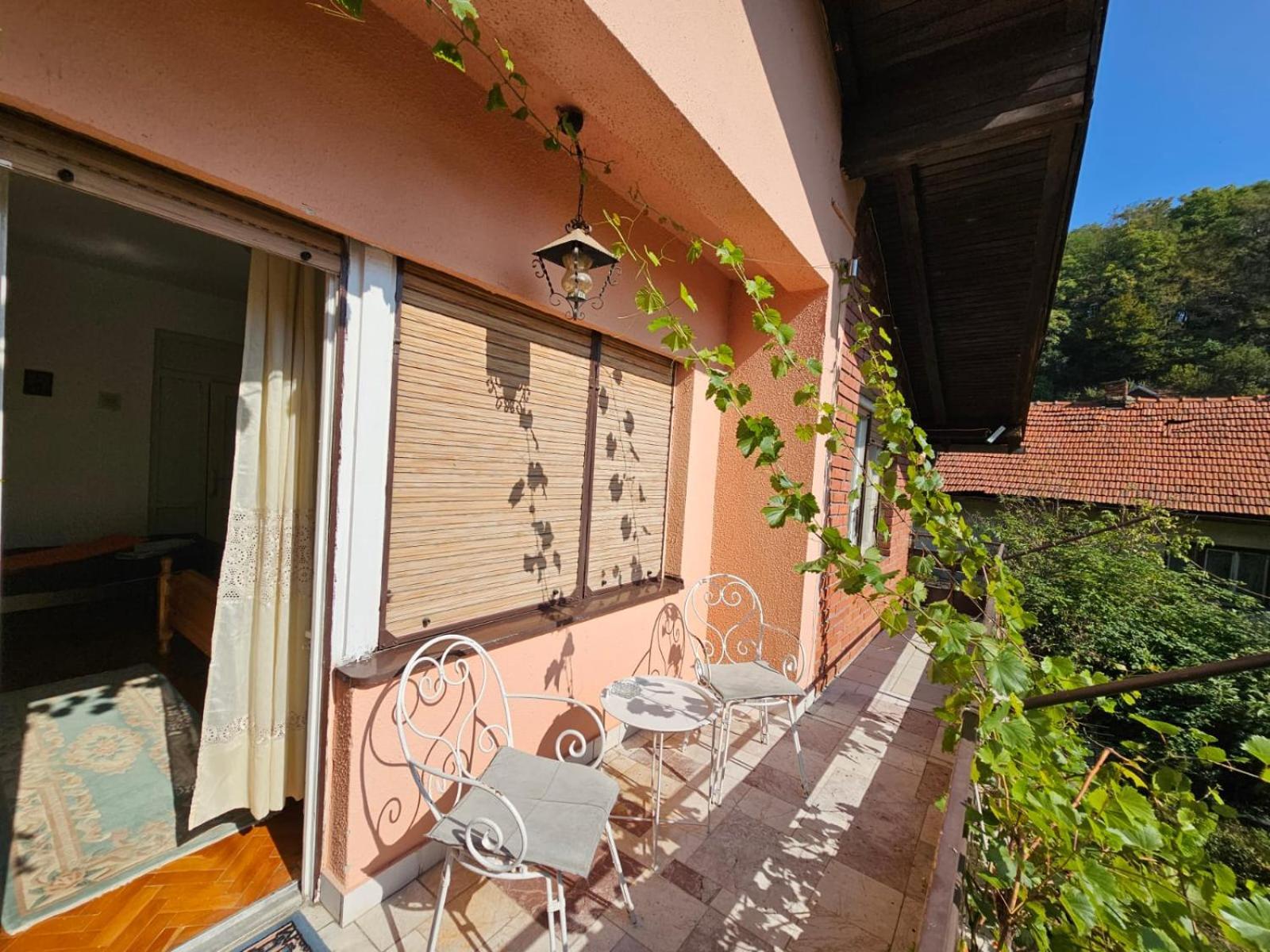 Hotel Prenociste Chardak Tuzla Exterior foto